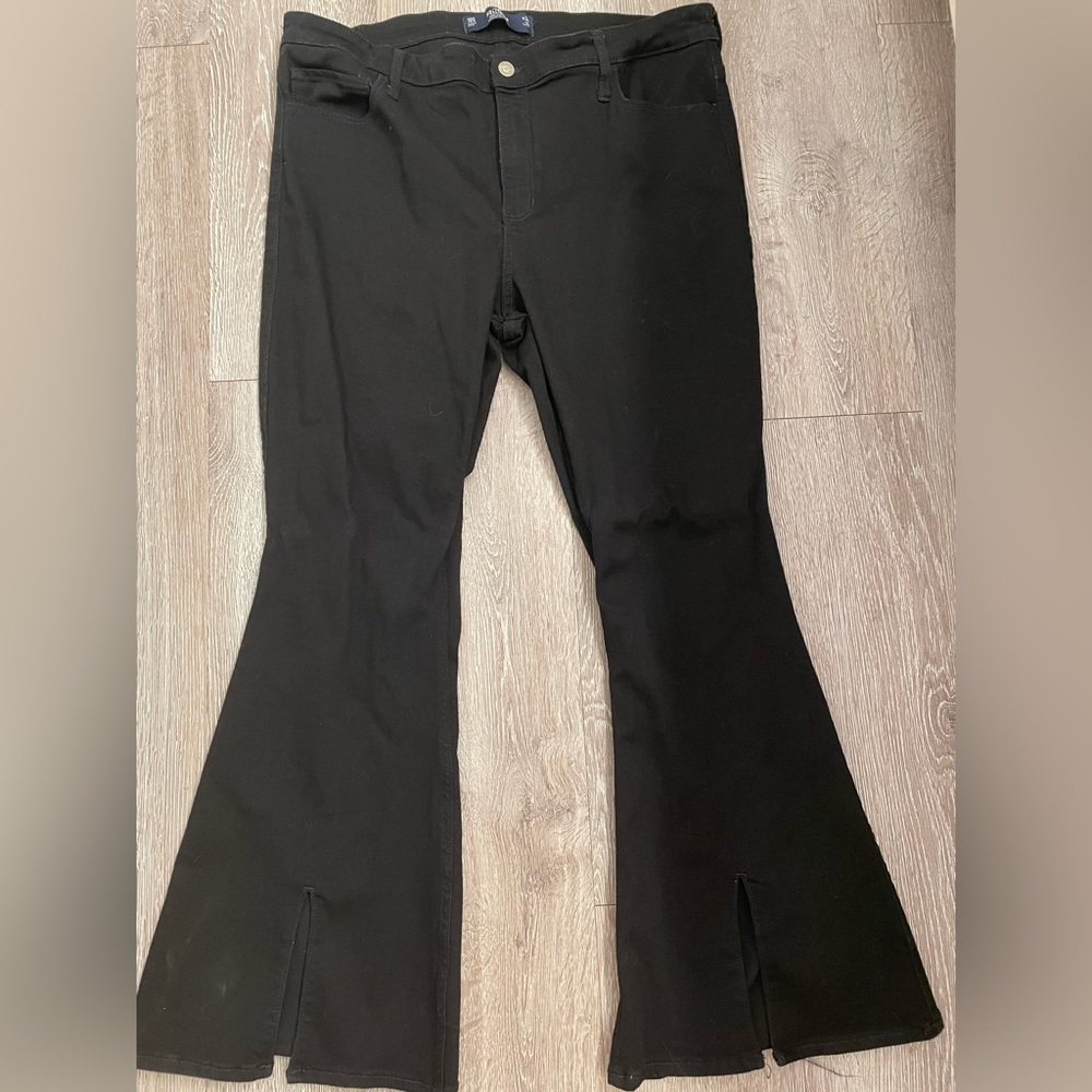 Plus size black flare Jean